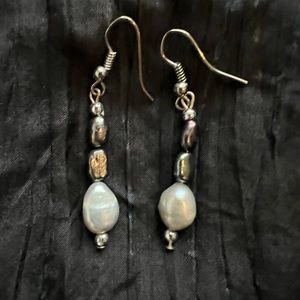 Baroque pearl earrings.